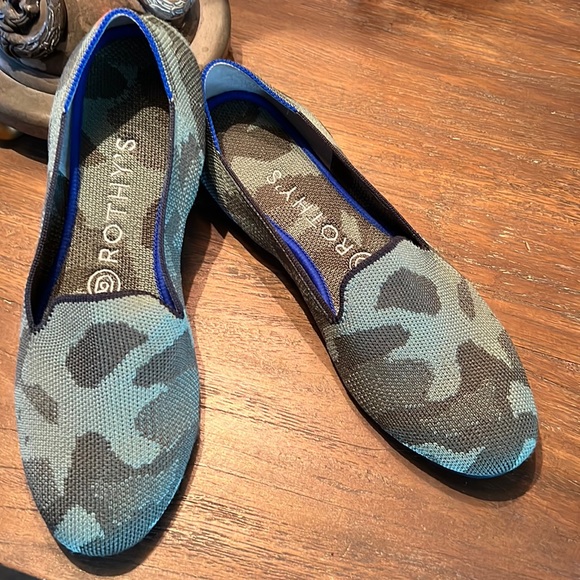 ROTHY’S Olive Green Camo Flats - Picture 1 of 10